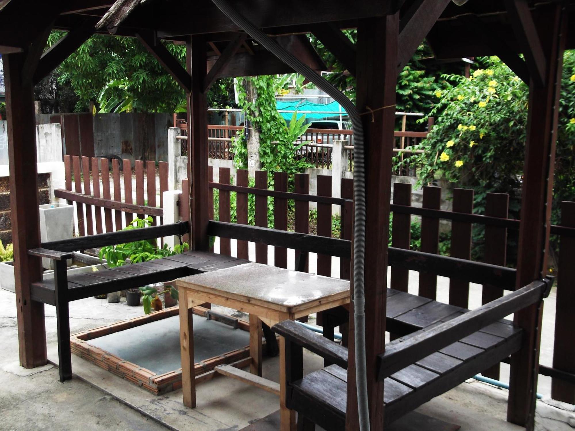 Rim Ping Guest House Chiang Mai Exterior photo